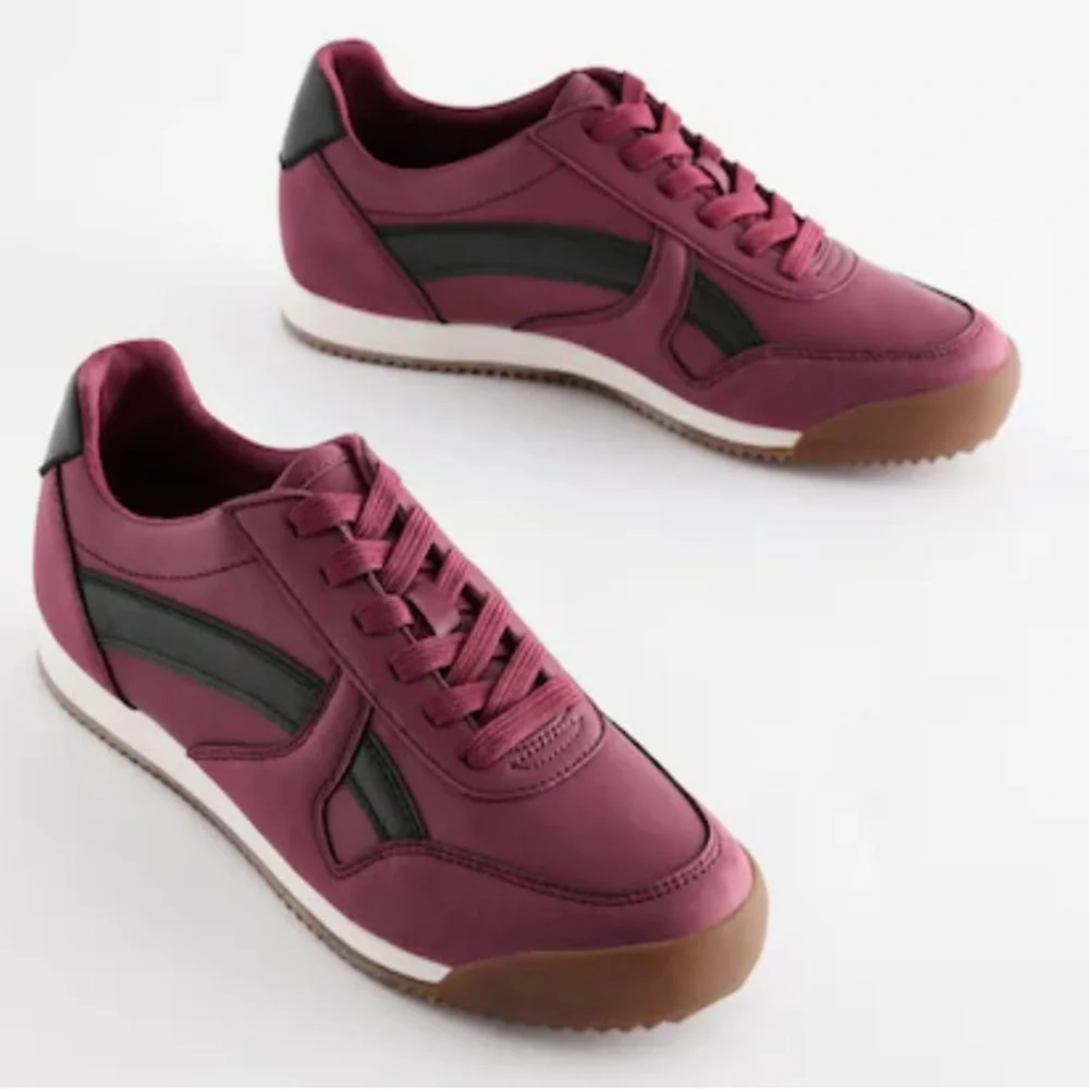Next Comfort Retro Trainers - Picture 1 of 16